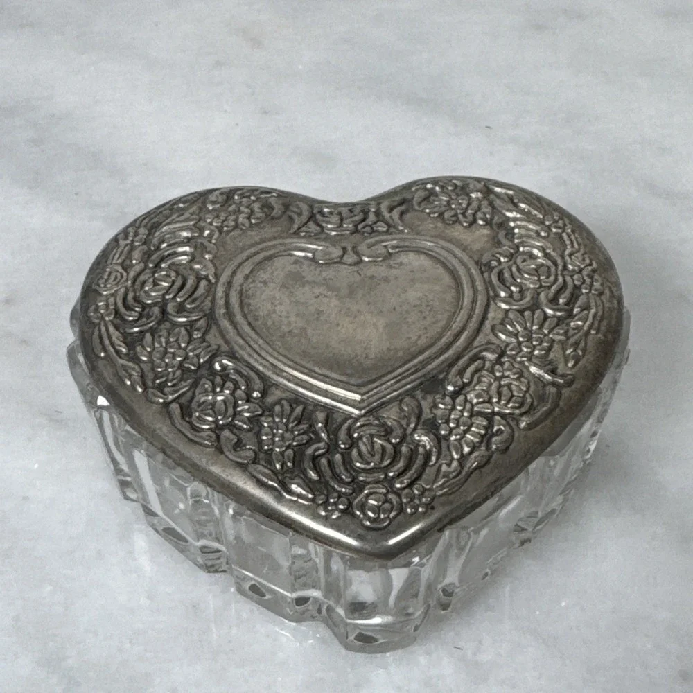 Vintage Heart Shape Trinket Jewelry Box Silverplate International Silver Company